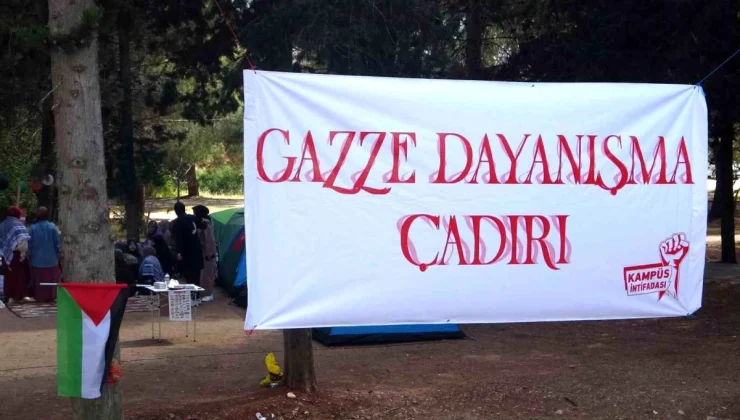 Çukurova Üniversitesi Öğrencileri Filistin-Gazze Farkındalık Çadırları Kurdu