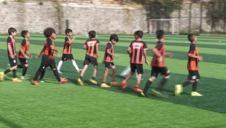 Güzeltepe Spor Kulübü, çocukları madde kullanımından uzak tutarak eğitim hayatlarına katkıda bulunuyor